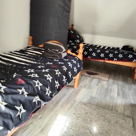 Вілла Craftycotta Glomel Екстер'єр фото